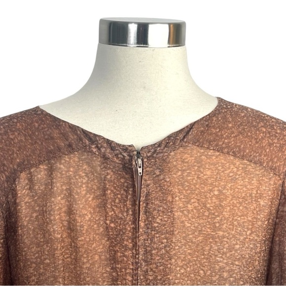 Vintage Handmade Semi Sheer Printed Silk Boat Neck Blouse W/Gold Tone Buttons M - Picture 7 of 10